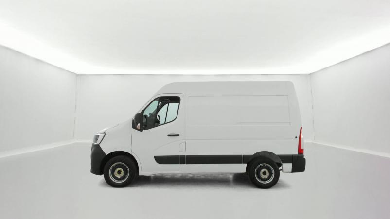 Vente en ligne Renault Master 3 Fourgon MASTER FGN TRAC F3300 L1H2 DCI 135 au prix de 21 990 €