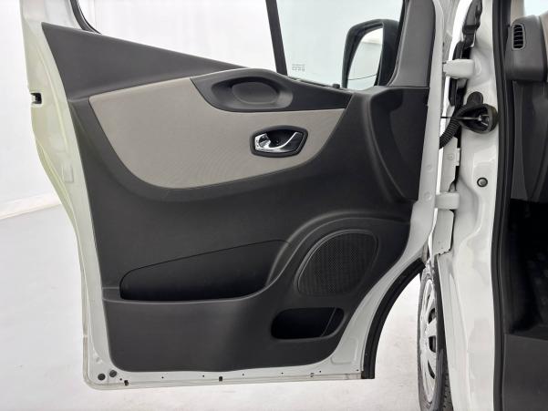 Vente en ligne Renault Trafic 3 Fourgon TRAFIC FGN L1H1 1000 KG DCI 120 E6 au prix de 19 990 €