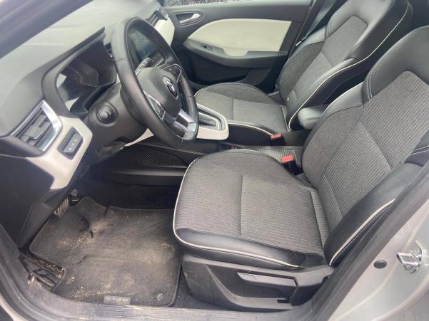 Vente en ligne Renault Clio 5 Clio E-Tech 140 - 21N au prix de 15 990 €