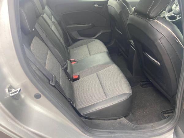 Vente en ligne Renault Clio 5 Clio E-Tech 140 - 21N au prix de 15 990 €