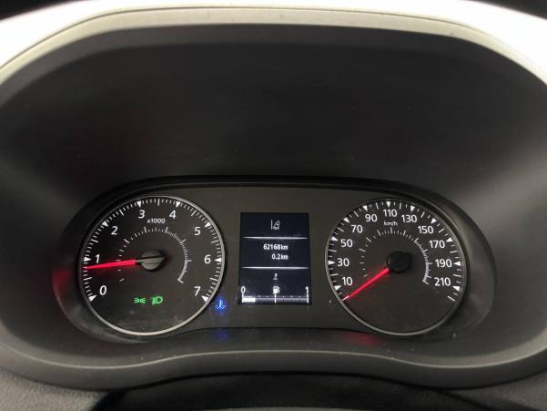 Vente en ligne Renault Master Fourgon MASTER FGN TRAC F3300 L2H2 DCI 135 au prix de 22 790 €