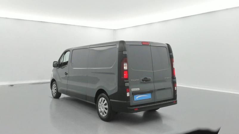 Vente en ligne Renault Trafic 3 Fourgon TRAFIC FGN L2H1 1300 KG DCI 120 au prix de 22 990 €