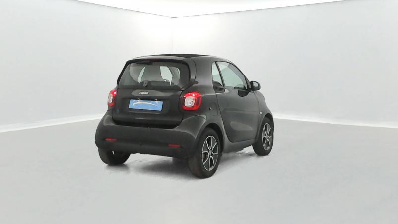 Vente en ligne Smart ForTwo Coupe Fortwo Coupé 82 ch au prix de 12 990 €