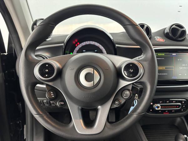 Vente en ligne Smart ForTwo Coupe Fortwo Coupé 82 ch au prix de 12 990 €