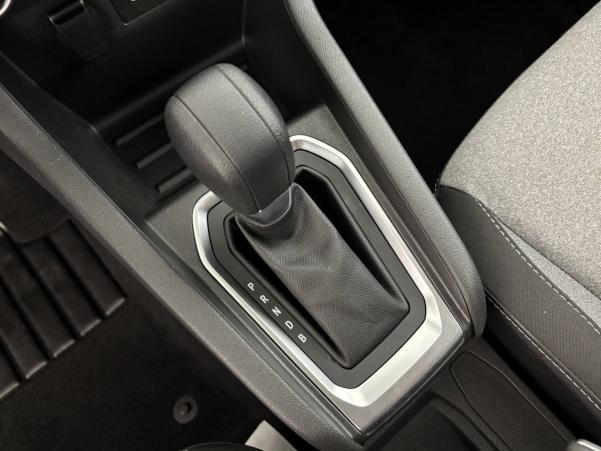Vente en ligne Renault Clio 5 Clio E-Tech full hybrid 145 au prix de 18 990 €