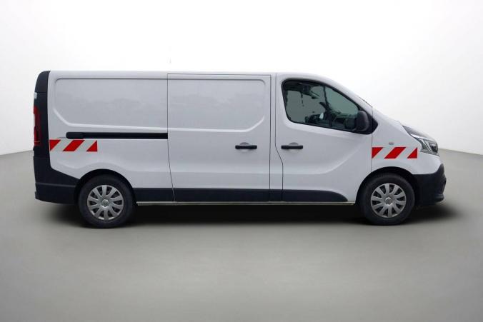 Vente en ligne Renault Trafic 3 Fourgon TRAFIC FGN L2H1 1300 KG DCI 95 au prix de 19 990 €