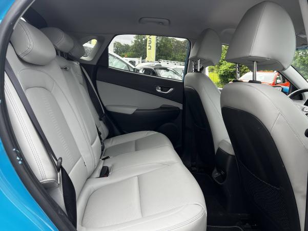Vente en ligne Hyundai Kona Electric Kona Electrique 64 kWh - 204 ch au prix de 16 990 €