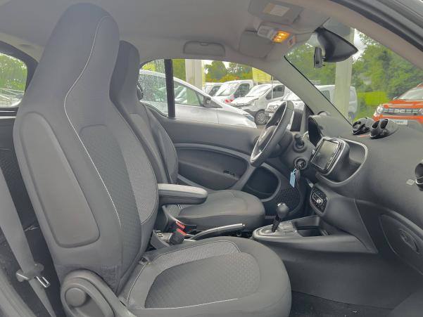 Vente en ligne Smart ForTwo Coupe Fortwo Coupé 82 ch au prix de 12 990 €