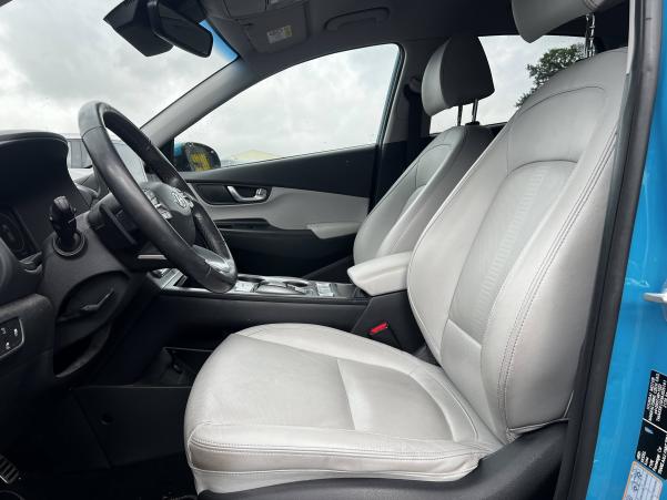 Vente en ligne Hyundai Kona Electric Kona Electrique 64 kWh - 204 ch au prix de 16 990 €