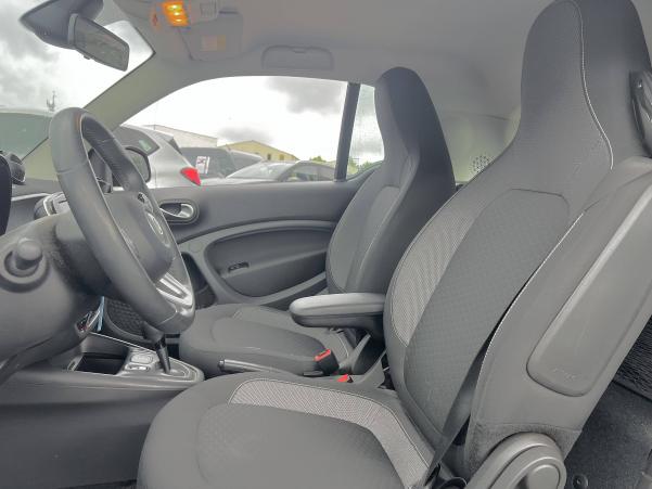 Vente en ligne Smart ForTwo Coupe Fortwo Coupé 82 ch au prix de 12 990 €