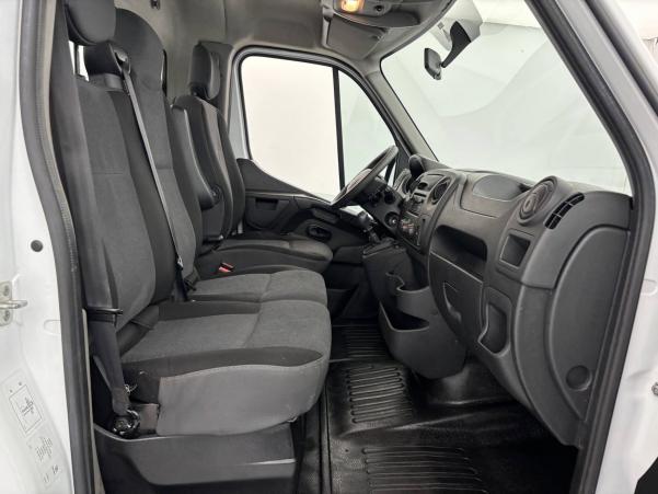 Vente en ligne Renault Master 3 Fourgon MASTER CC PROPULSION L3 3.5t dCi 130 E6 au prix de 27 990 €