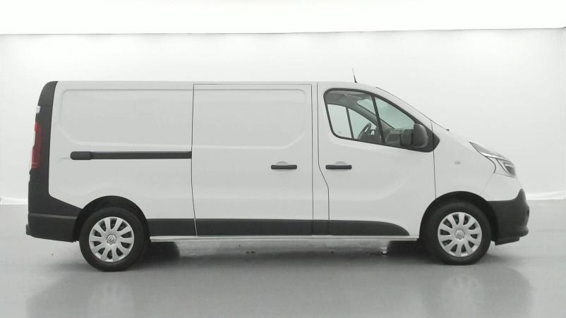 Vente en ligne Renault Trafic 3 Fourgon TRAFIC FGN L2H1 1300 KG DCI 120 au prix de 22 990 €