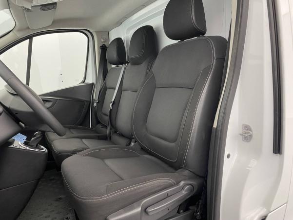 Vente en ligne Renault Trafic 3 Fourgon TRAFIC FGN L2H1 1300 KG DCI 120 au prix de 22 990 €