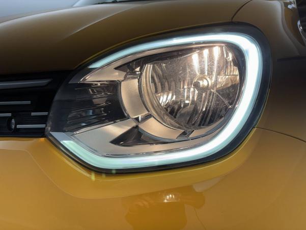 Vente en ligne Renault Twingo 3  TCe 95 EDC au prix de 12 990 €