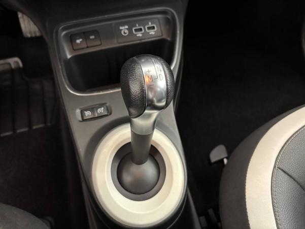 Vente en ligne Renault Twingo 3  TCe 95 EDC au prix de 12 990 €