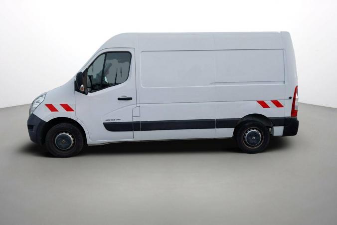 Vente en ligne Renault Master 3 Fourgon MASTER FGN L2H2 3.3t 2.3 dCi 145 ENERGY E6 au prix de 22 990 €