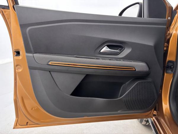 Vente en ligne Dacia Sandero  TCe 90 - 22 au prix de 13 990 €