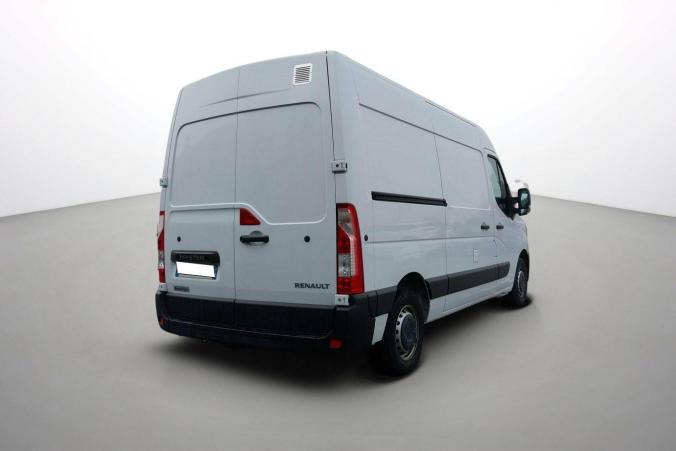 Vente en ligne Renault Master 3 Fourgon MASTER FGN TRAC F3500 L2H2 DCI 135 au prix de 24 990 €