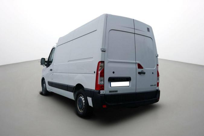 Vente en ligne Renault Master 3 Fourgon MASTER FGN TRAC F3500 L2H2 DCI 135 au prix de 24 990 €