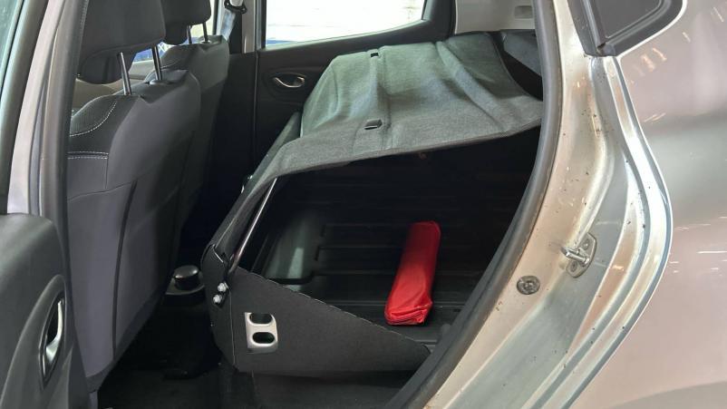 Vente en ligne Renault Clio 4 CLIO SOCIETE DCI 75 ENERGY au prix de 10 790 €