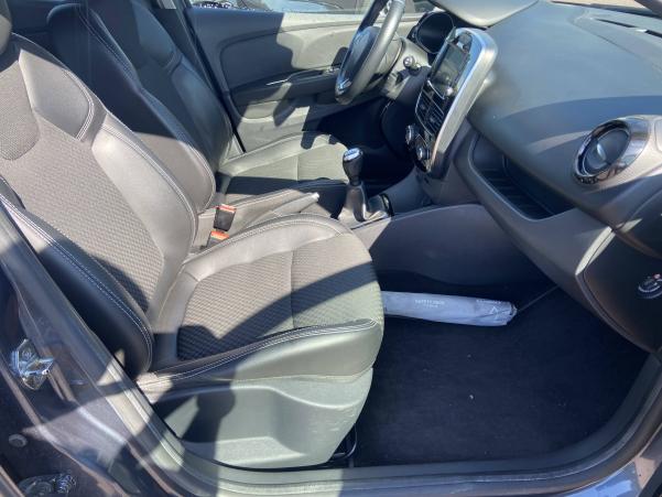 Vente en ligne Renault Clio 4 Clio TCe 90 E6C au prix de 11 990 €