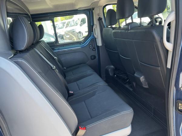 Vente en ligne Renault Trafic Cabine Approfondie TRAFIC CA L1H1 1000 KG DCI 120 au prix de 23 990 €