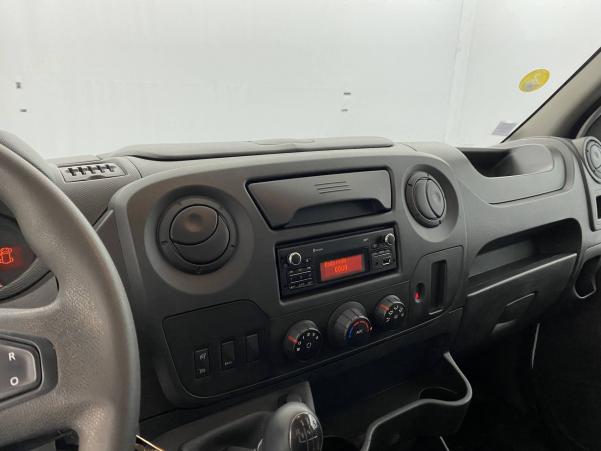 Vente en ligne Renault Master 3 Fourgon MASTER CC PROPULSION L3 3.5t dCi 130 E6 au prix de 26 990 €