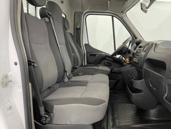 Vente en ligne Renault Master 3 Fourgon MASTER CC PROPULSION L3 3.5t dCi 130 E6 au prix de 26 990 €