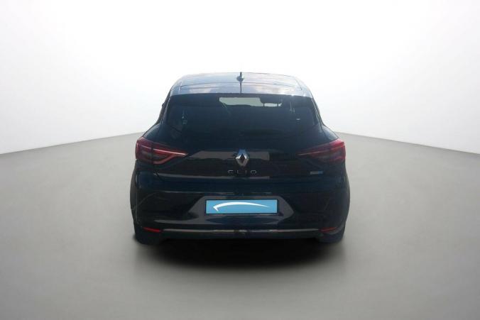 Vente en ligne Renault Clio 5 Clio E-Tech 140 - 21N au prix de 17 690 €