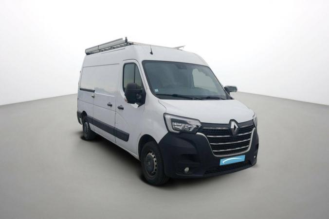 Vente en ligne Renault Master Fourgon MASTER FGN TRAC F3300 L2H2 DCI 135 au prix de 22 790 €