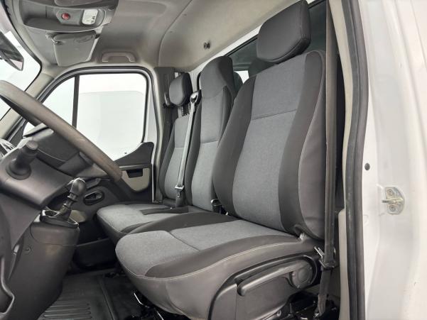 Vente en ligne Renault Master 3 Châssis Cabine MASTER BENNE PROPULSION L3 + COFFRE 3.5t dCi 130 au prix de 24 990 €