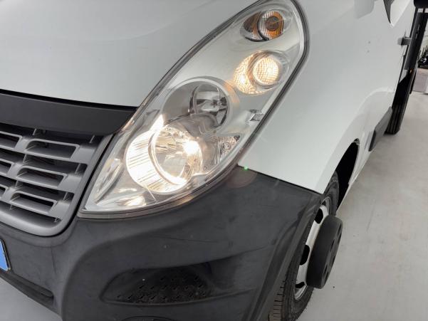 Vente en ligne Renault Master 3 Châssis Cabine MASTER BENNE PROPULSION L3 + COFFRE 3.5t dCi 130 au prix de 24 990 €