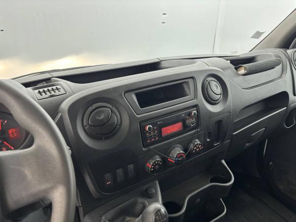 Vente en ligne Renault Master 3 Châssis Cabine MASTER BENNE PROPULSION L3 + COFFRE 3.5t dCi 130 au prix de 24 990 €