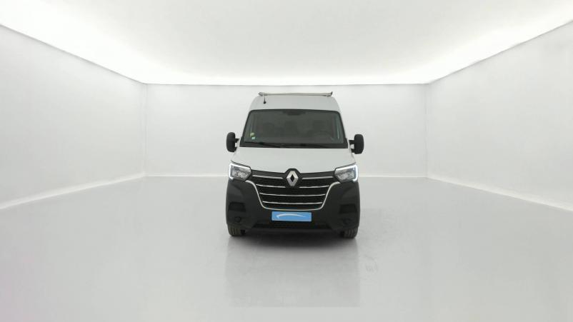 Vente en ligne Renault Master 3 Fourgon MASTER FGN TRAC F3500 L2H2 DCI 135 au prix de 26 990 €