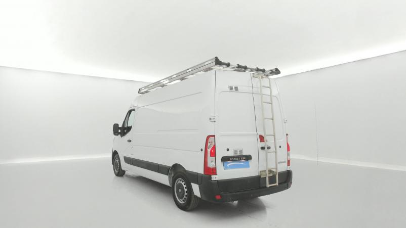 Vente en ligne Renault Master 3 Fourgon MASTER FGN TRAC F3500 L2H2 DCI 135 au prix de 26 990 €