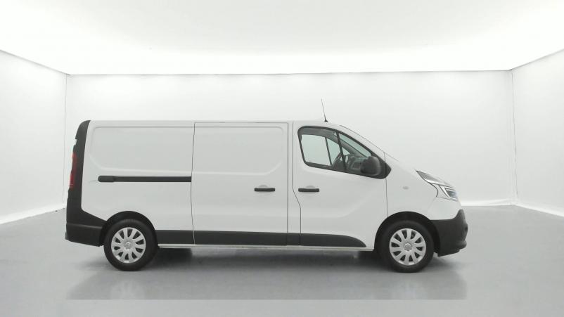 Vente en ligne Renault Trafic 3 Fourgon TRAFIC FGN L2H1 1300 KG DCI 120 au prix de 23 990 €