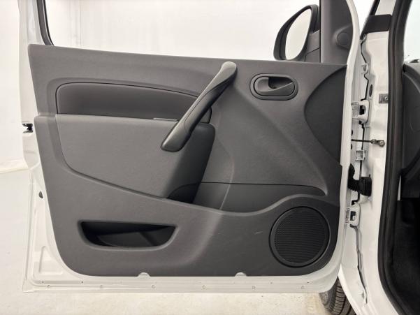 Vente en ligne Renault Kangoo Express  1.5 DCI 75 E6 au prix de 13 990 €