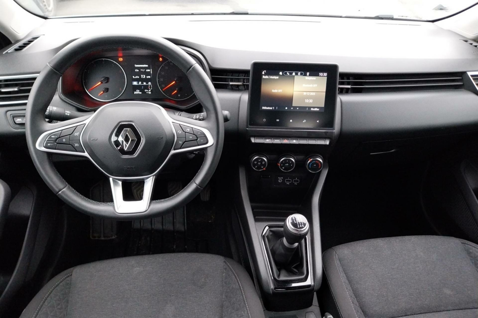 Vente en ligne Renault Clio 5 Clio TCe 90 au prix de 14 490 €