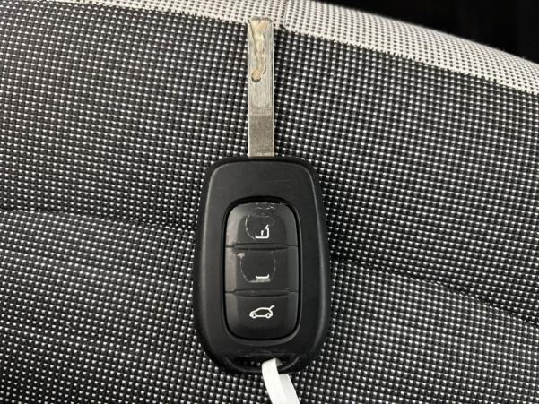 Vente en ligne Renault Twingo 3  SCe 65 - 21 au prix de 10 490 €