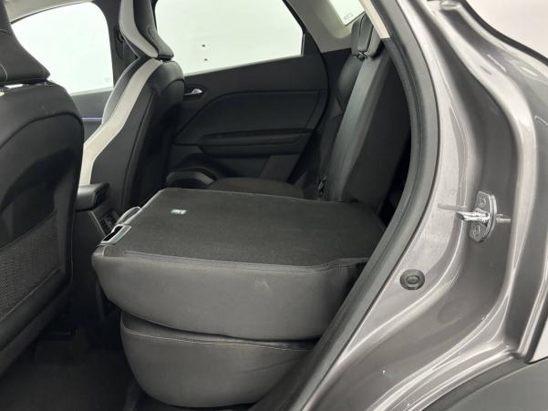 Vente en ligne Renault Captur  E-Tech Plug-in 160 au prix de 17 390 €