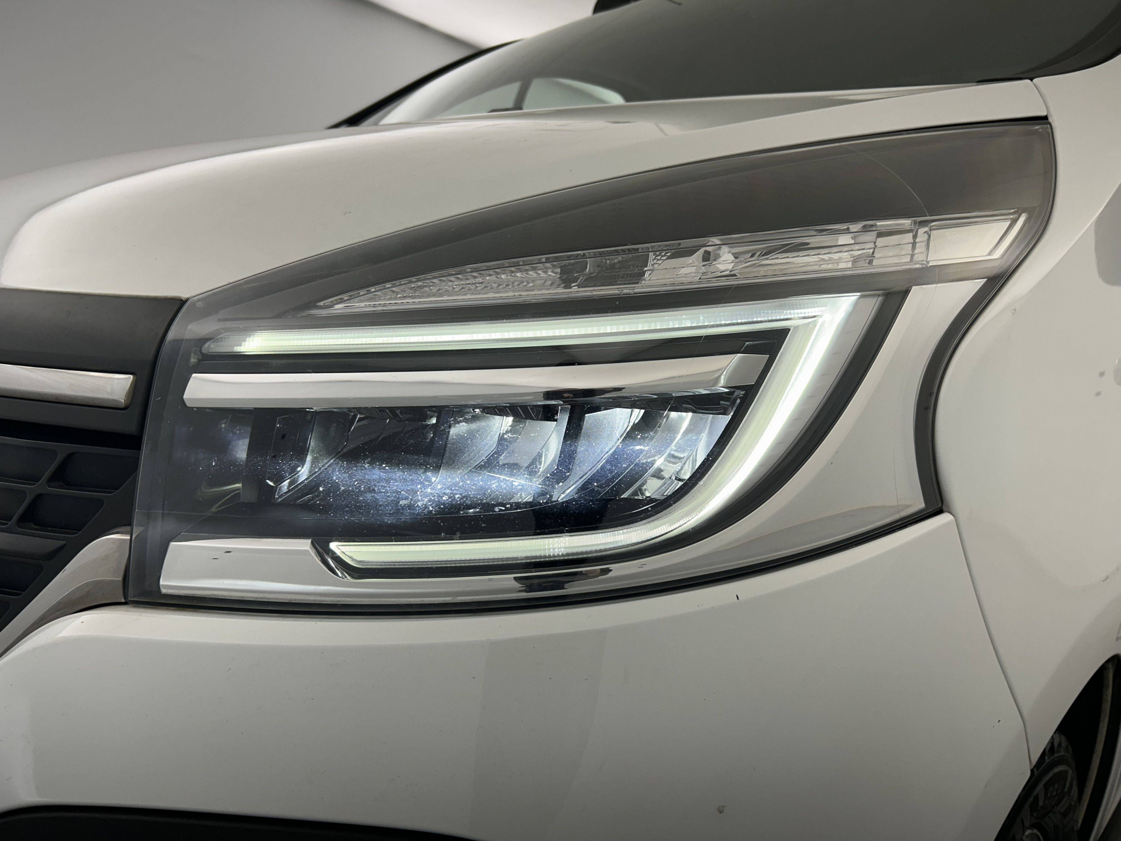 Vente en ligne Renault Trafic 3 Fourgon TRAFIC FGN L1H1 1000 KG DCI 120 au prix de 19 990 €