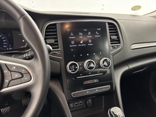Vente en ligne Renault Megane 4 Mégane IV Berline Blue dCi 115 au prix de 15 990 €