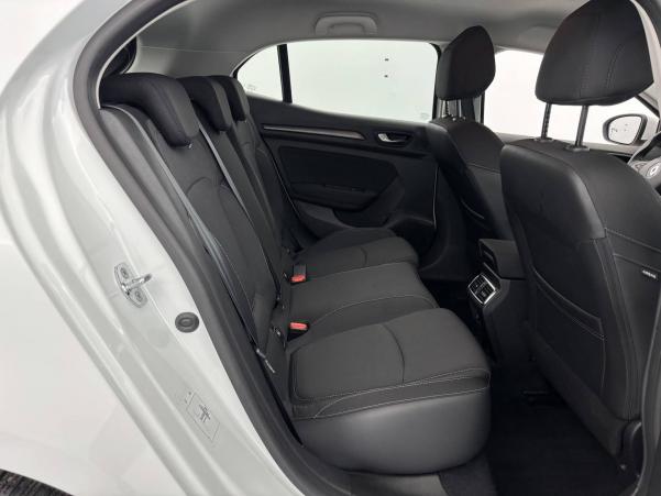 Vente en ligne Renault Megane 4 Mégane IV Berline Blue dCi 115 au prix de 15 990 €