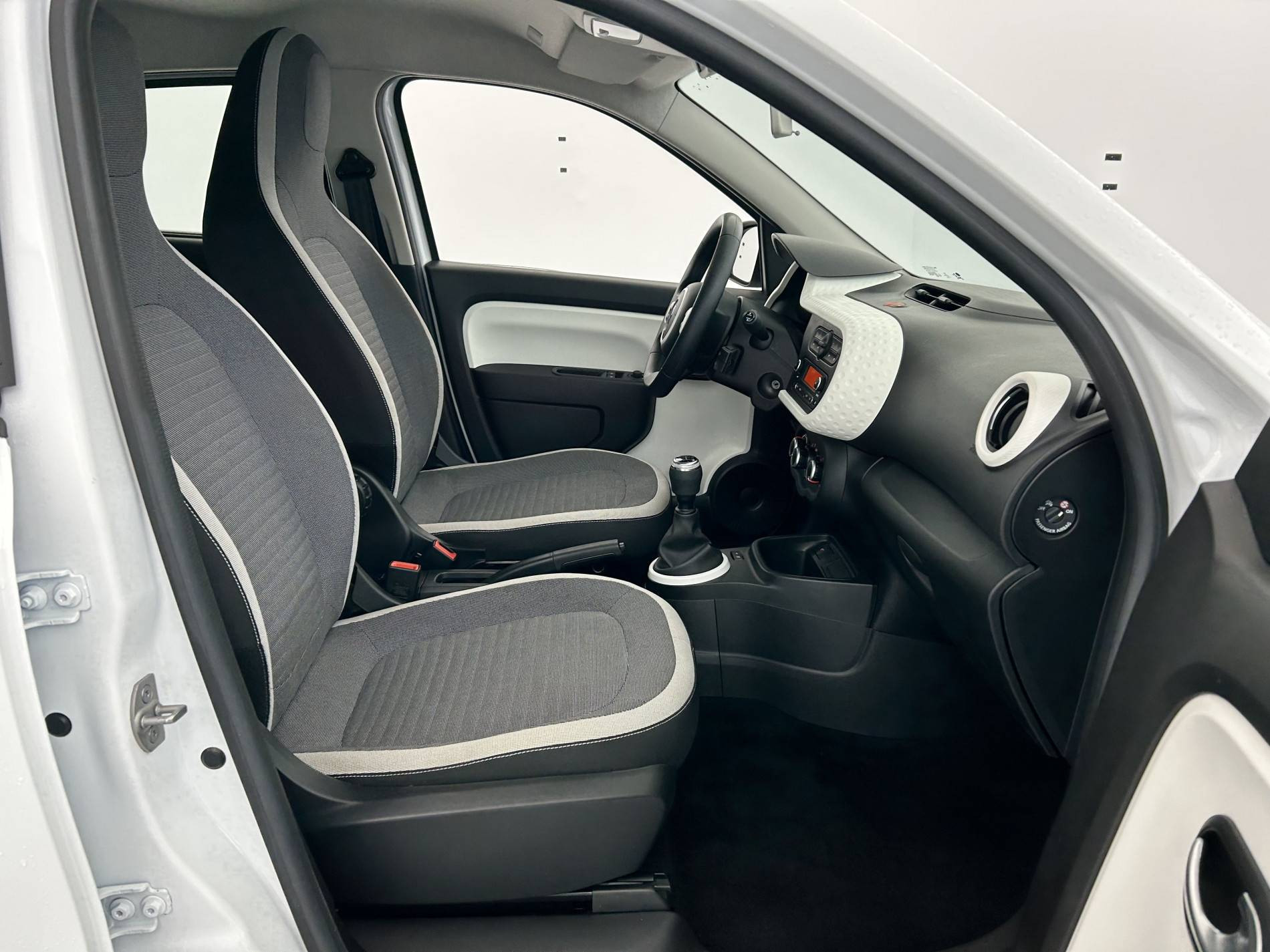 Vente en ligne Renault Twingo 3  SCe 65 au prix de 10 990 €