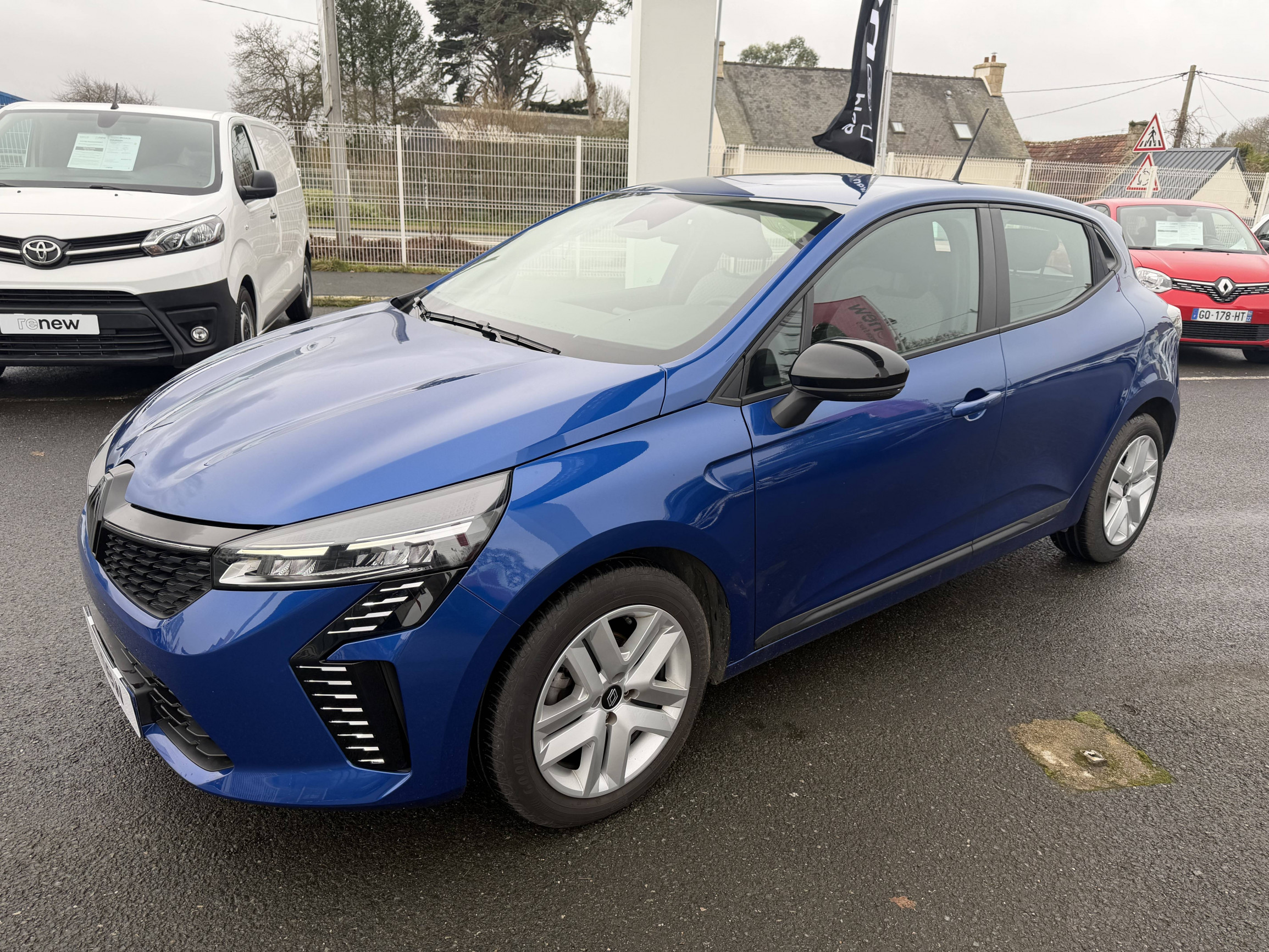 Vente en ligne Renault Clio 5 Clio TCe 90 ch GSR2 au prix de 15 990 €