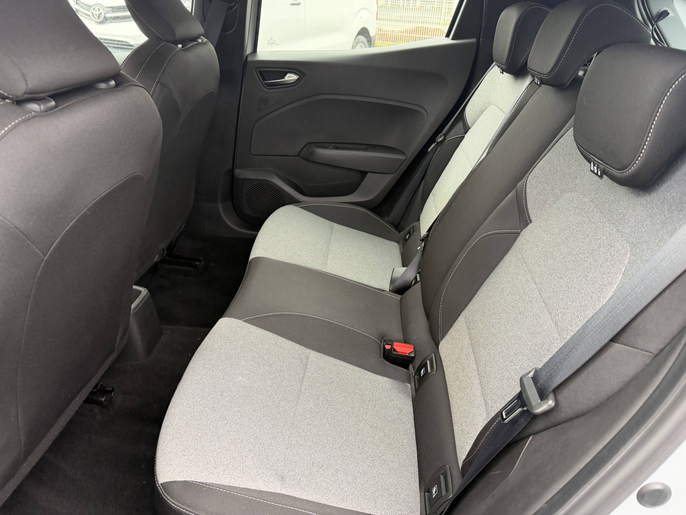 Vente en ligne Renault Clio 5 Clio TCe 90 ch GSR2 au prix de 16 290 €