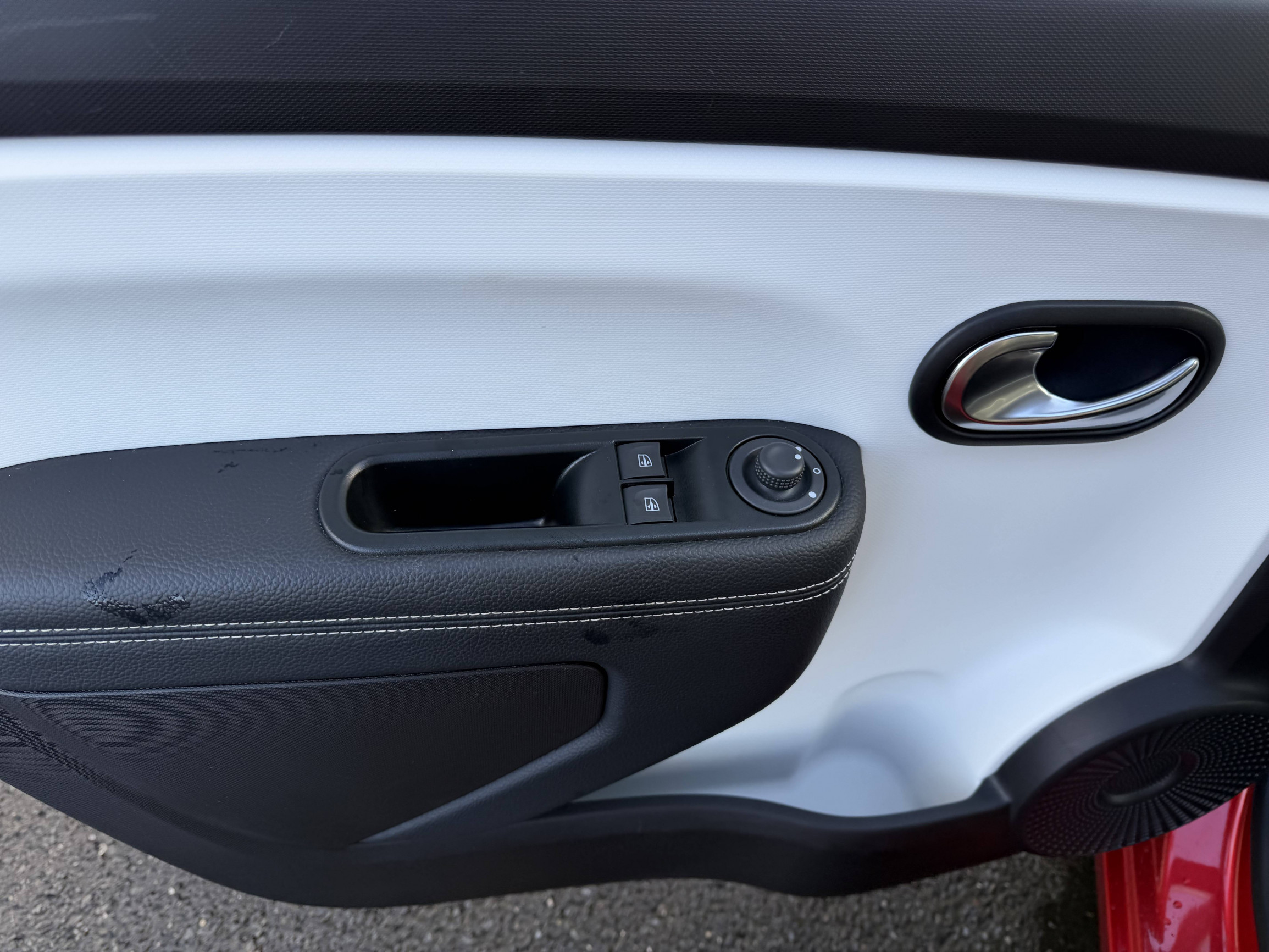 Vente en ligne Renault Twingo Electrique Twingo III E-Tech au prix de 12 990 €