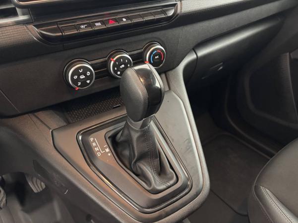 Vente en ligne Renault Kangoo Van  BLUE DCI 95 EDC au prix de 18 990 €