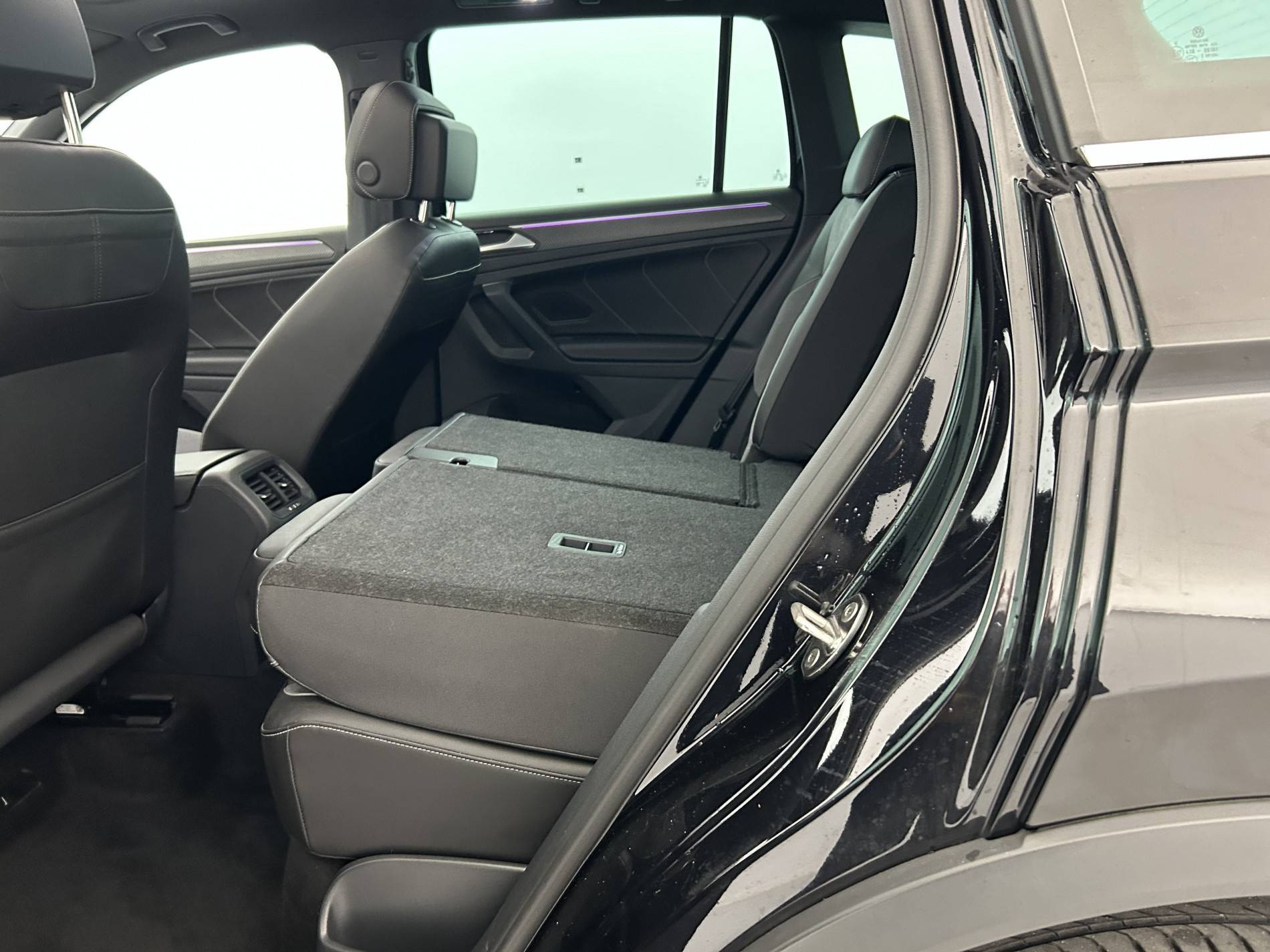 Vente en ligne Volkswagen Tiguan  1.4 eHybrid 245ch DSG6 au prix de 36 780 €