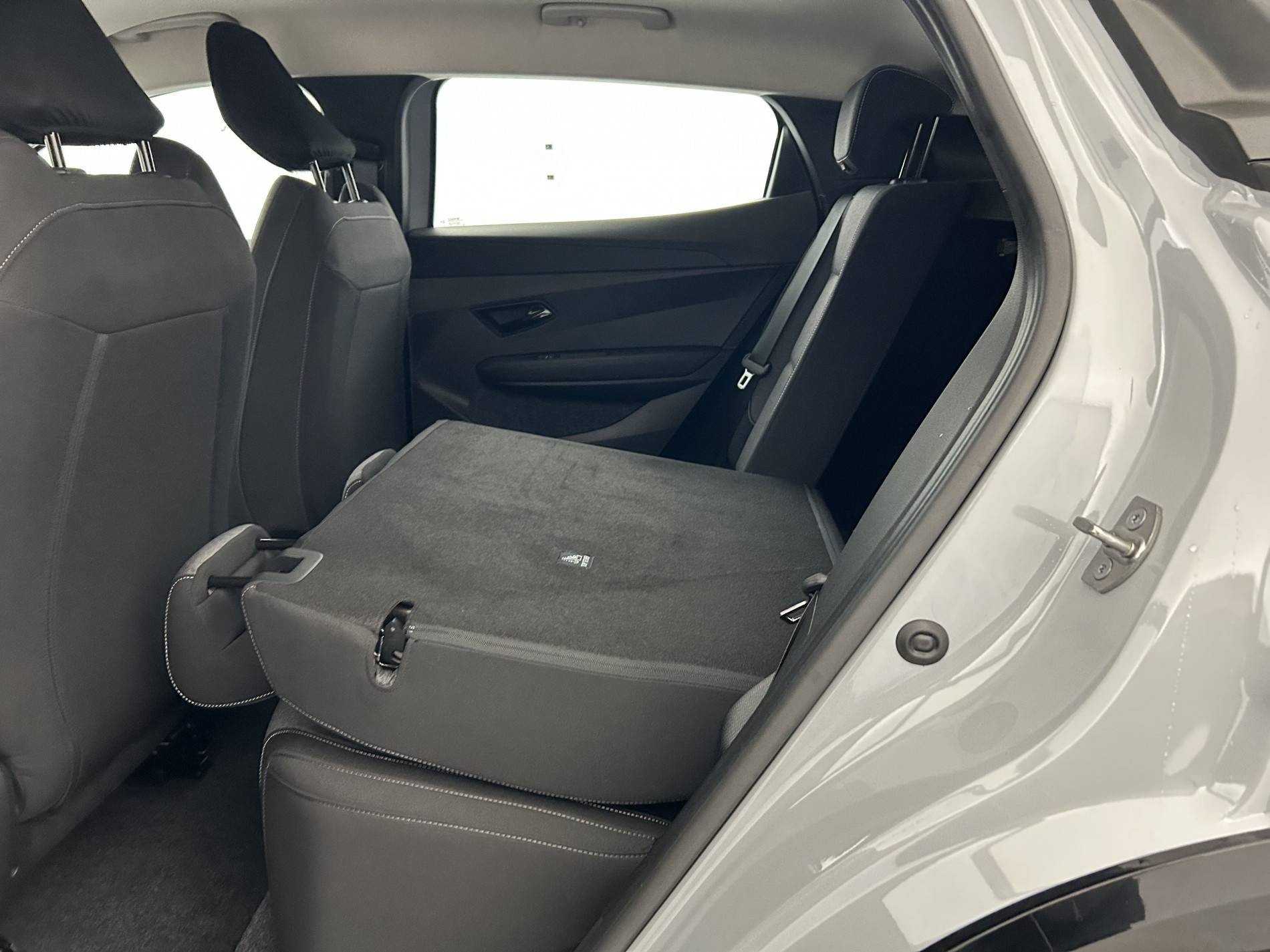 Vente en ligne Renault Megane E-Tech  EV60 220 ch super charge au prix de 22 990 €